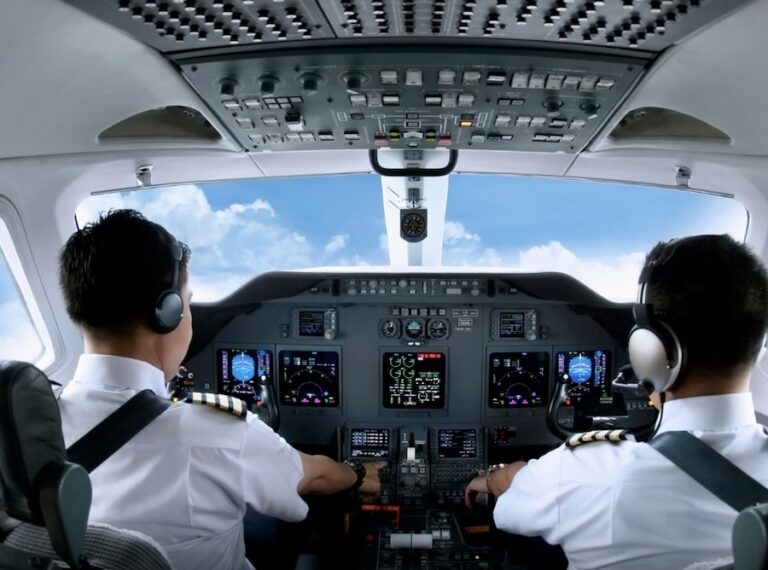 INDONÉSIE – AVIATION : Un avion a volé 28 minutes sans surveillance