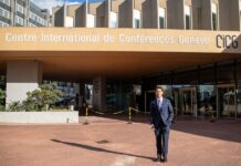 GAVROCHE HEBDO – ÉDITORIAL : Le sourire de Pita Limjaroenrat