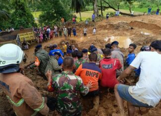 INDONÉSIE – CATASTROPHE : Dix-huit morts et cinq disparus à la suite d’inondations à Sumatra glissement de terrain Indonésie