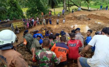 INDONÉSIE – CATASTROPHE : Dix-huit morts et cinq disparus à la suite d’inondations à Sumatra glissement de terrain Indonésie