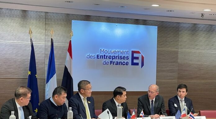 THAÏLANDE – FRANCE : Aux cotés de Sretha, l’activisme parisien du ministre des transports