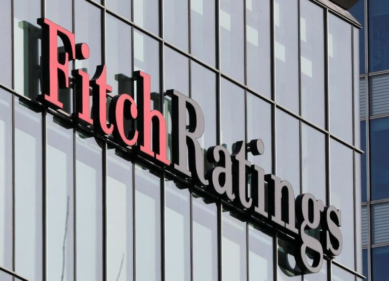 CHINE – ÉCONOMIE : Fitch abaisse sa note financière