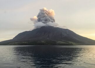 Mont Ruang volcan