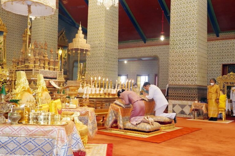 THAÏLANDE – SOCIÉTÉ : Le Roi Rama X et la Reine concluent les rites religieux de Songkran