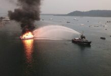 PHANG NGA – NAUFRAGE : Incendie sur le bateau d’excursion Sea World 1 Intervention de la Navy sur un bateau en feu