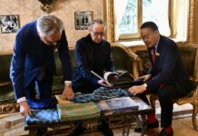 Srettha Thavisin Italie