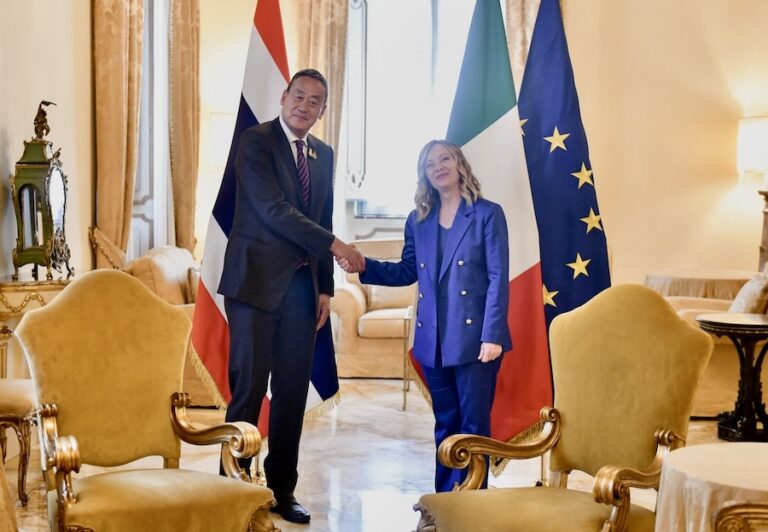 THAÏLANDE – POLITIQUE : Le premier ministre estime « fructueuses » ses discussions en Italie