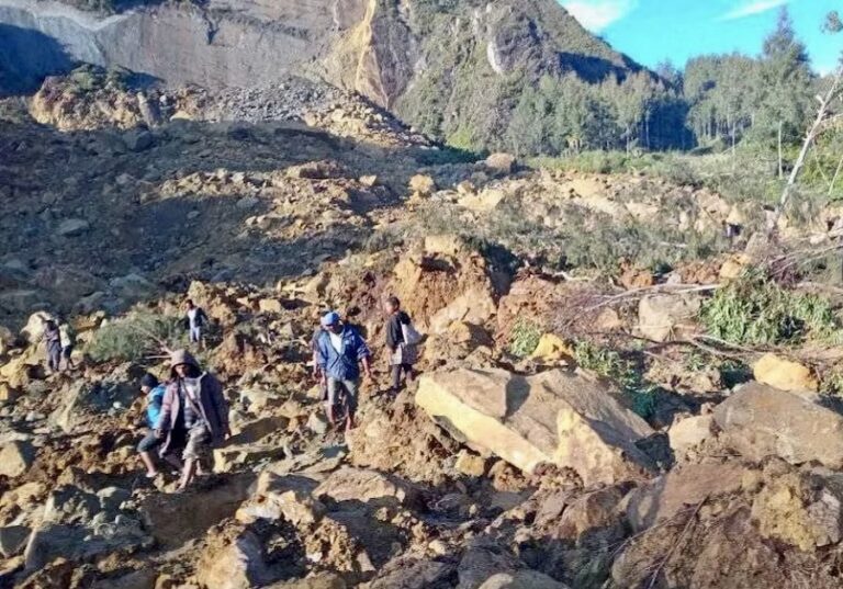 ASIE – CATASTROPHE : En Papouasie, 2000 personnes ensevelies