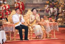THAÏLANDE – MONARCHIE : Le Roi et la Reine président les célébrations de l’anniversaire du couronnement