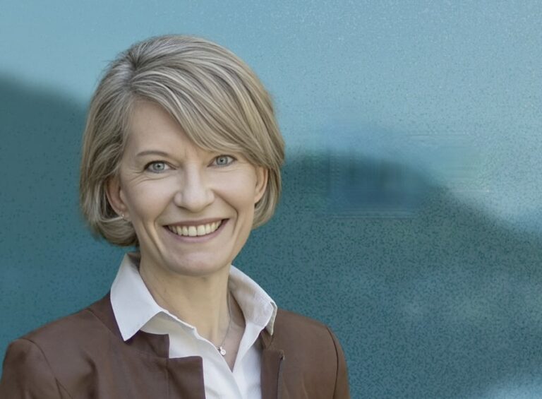 Anne 2024 Election Hally Hyacinthie