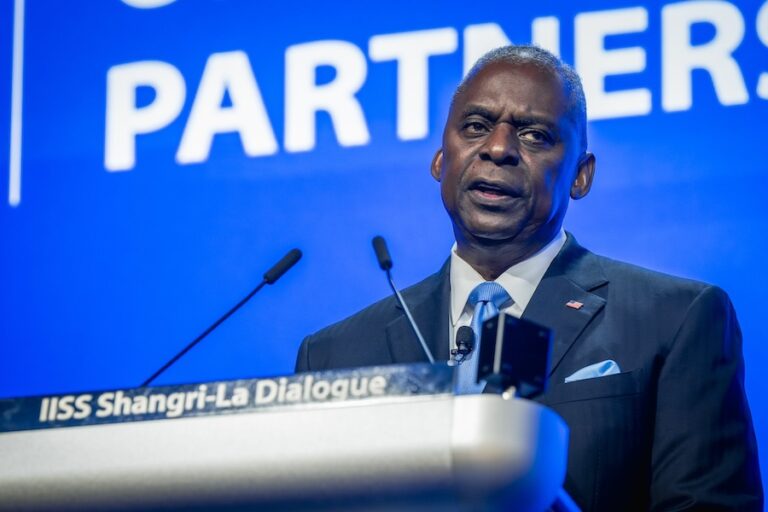 ASIE – DÉFENSE : Le Shangri-La Dialogue a tourné au duel États-Unis – Chine