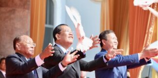 Hun Sen promouvoir la paix