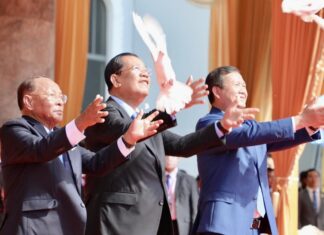 Hun Sen promouvoir la paix
