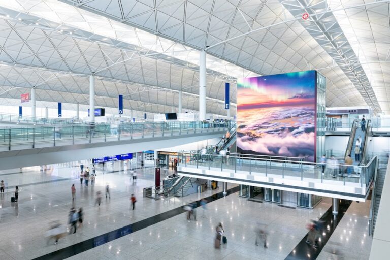 HONG KONG – AVIATION : Panne d’ordinateur à l’aéroport de Hong Kong 