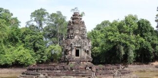 Temple Neak Poan