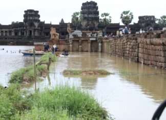 Angkor Wat Chaussée Ouest