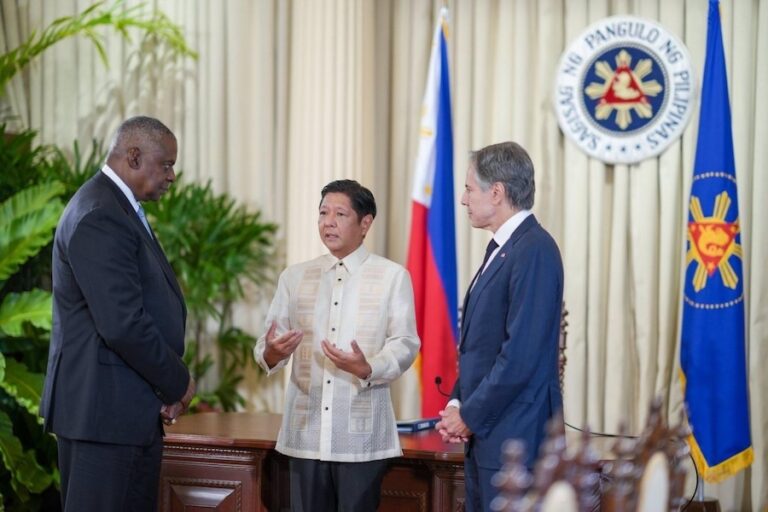 PHILIPPINES – DÉFENSE : Les États-Unis promettent 500 millions de dollars