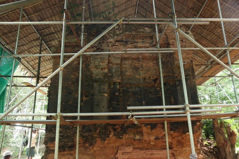 CAMBODGE – PATRIMOINE : APSARA restaure la tour A du temple de Kok Po