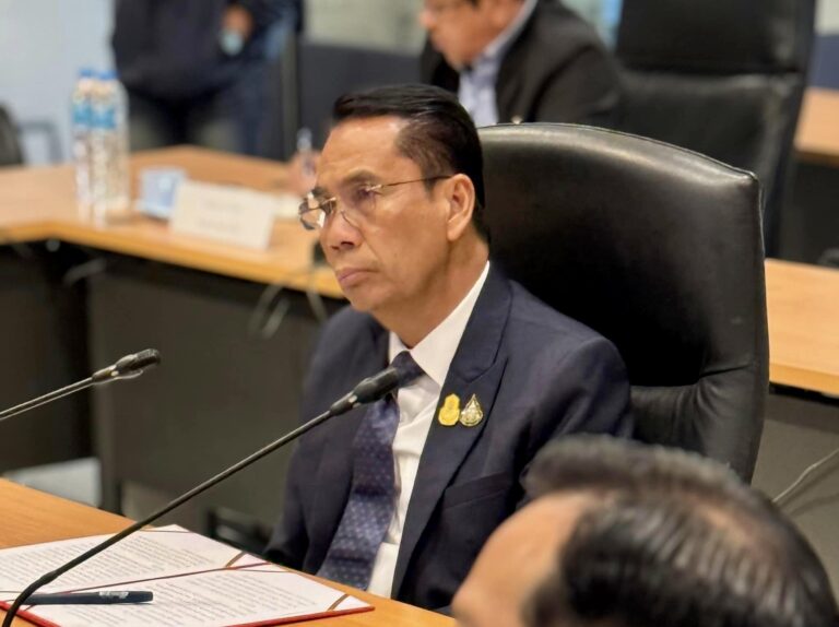 THAÏLANDE – DÉFENSE : Le ministère de la défense refroidi par la proposition de financement des F-16