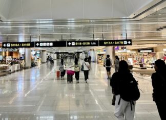 suvarnabhumi airport touristes