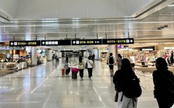 THAÏLANDE – TOURISME : Boom du trafic aérien entre la Thaïlande et la Chine suvarnabhumi airport touristes