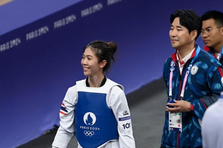 THAÏLANDE – FRANCE : La championne olympique thaïlandaise file en quarts