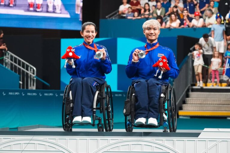 THAÏLANDE – JEUX PARALYMPIQUES : L’argent brille pour Glinbancheun et Jaion en para tennis de table mixte