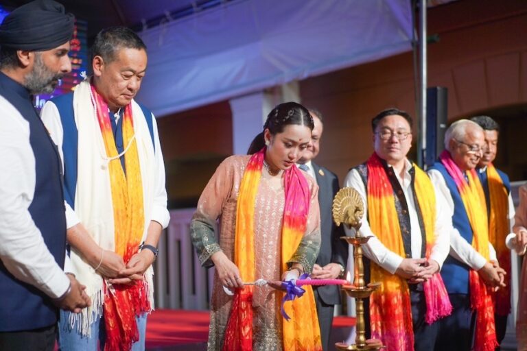 BANGKOK – FESTIVAL : La cité des anges s’illumine aux couleurs de Diwali