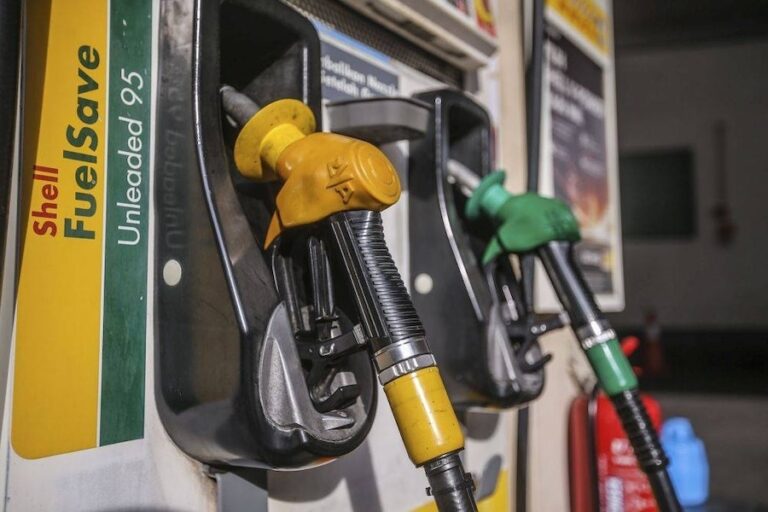 MALAISIE – ÉCONOMIE : Fin des subventions à l’essence et nouvelles taxes pour un avenir plus vert