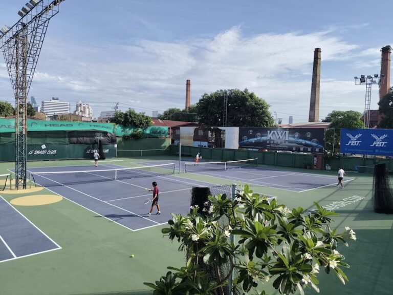 BANGKOK – COMMUNAUTÉ : Les vacances d’octobre au Smash Club : tennis, pickleball et fun garantis !