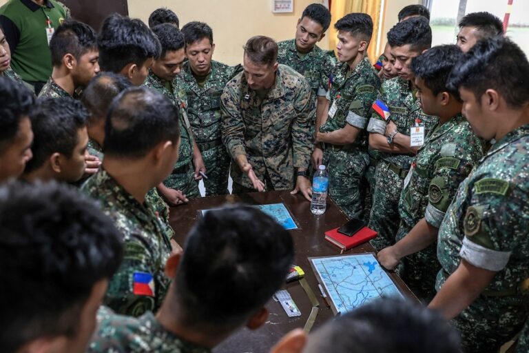 PHILIPPINES – DÉFENSE : Les États-Unis reviennent en force aux cotés de Manille