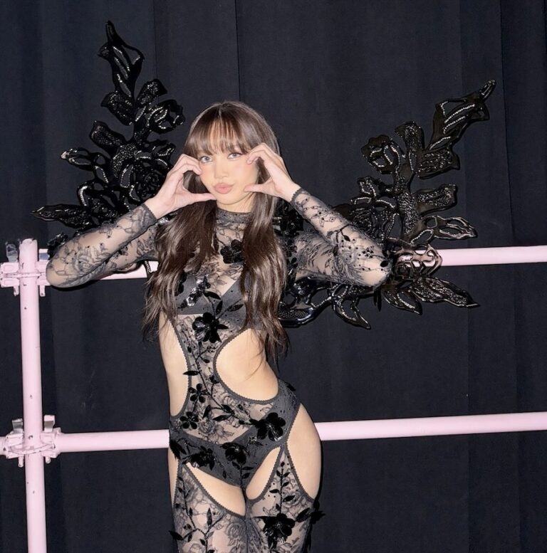 THAÏLANDE – CULTURE : Lisa de BLACKPINK enflamme le Victoria’s Secret Fashion Show 2024