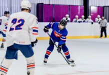 reine Thaïlande ambassadrice Hokey sur glace