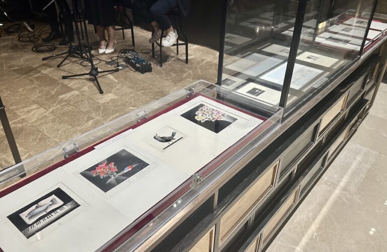 THAÏLANDE – CULTURE : Bangkok met à l’honneur Mario Avati avec l’exposition “Peaceful Beauty”