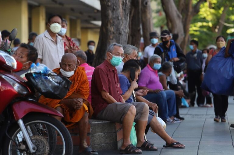 THAÏLANDE – SOCIÉTÉ : Le royaume verse 10 000 bahts à 4 millions de seniors