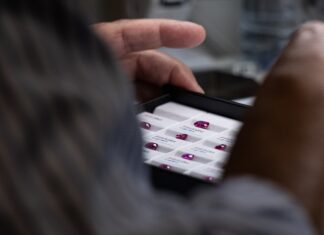 bijoux pierres précieuses Thaïlande