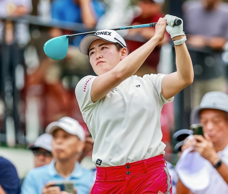 THAÏLANDE – GOLF : Honda LPGA Thailand 2025 : Akie Iwai conserve la tête, Céline Boutier en difficulté