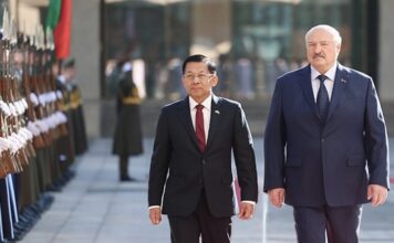 BIRMANIE – CONFLIT : En avant pour des élections birmanes fin 2025, début 2026 Min Aung Hlaing à Minsk