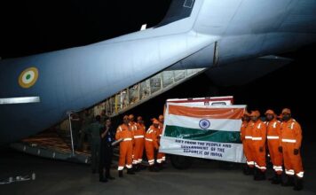 BIRMANIE – SÉISME : Arrivée d’un avion de secours en provenance d’Inde aide humanitaire Birmanie