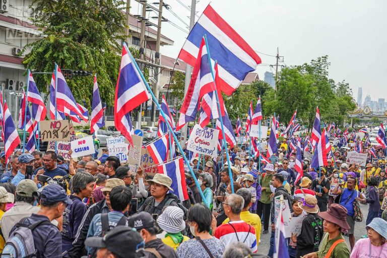 THAÏLANDE – SOCIÉTÉ : Entre temples et machines à sous, un pari risqué sur le tourisme