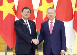 Ishiba Shigeru au Vietnam