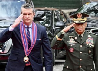 Romeo Brawner et Pete Hegseth