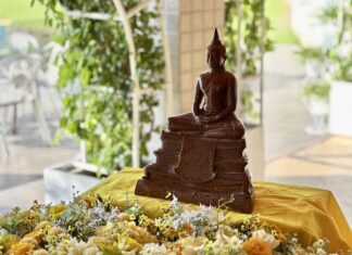 Songkran bouddha