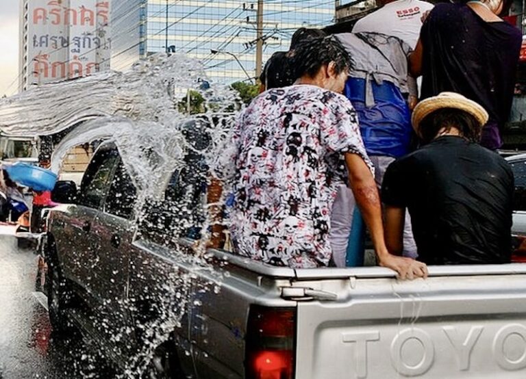 THAÏLANDE – SONGKRAN : 59 morts en deux jours sur les routes thaïlandaises