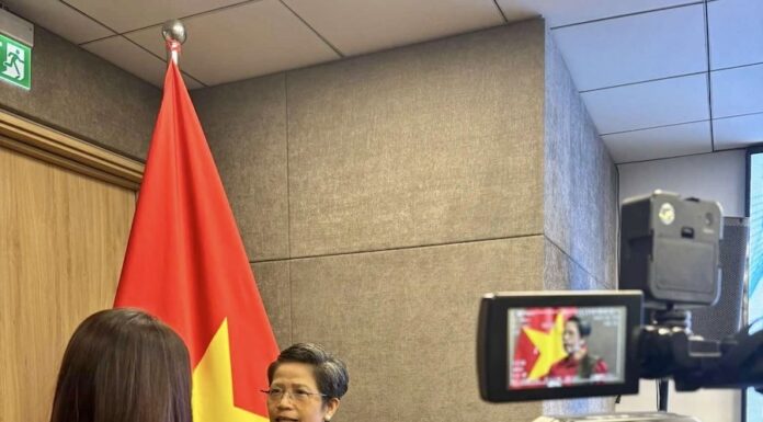 VIETNAM – HISTOIRE : La lutte pour l’indépendance, mise en scène par le gouvernement vietnamien Virginia Lacsa Suarez