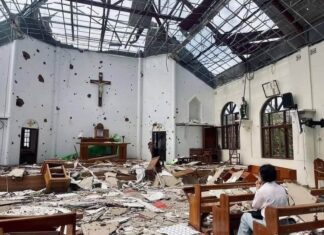 église bombardée en Birmanie