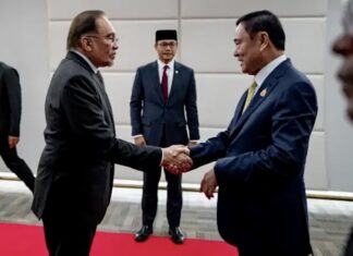 Anwar-et-Thaksin