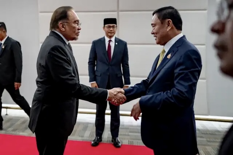 Anwar-et-Thaksin