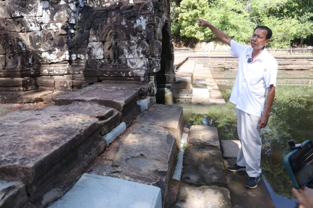 Aspara restauration temple Neak Poan