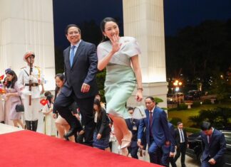 Ing Shinawatra au Vietnam